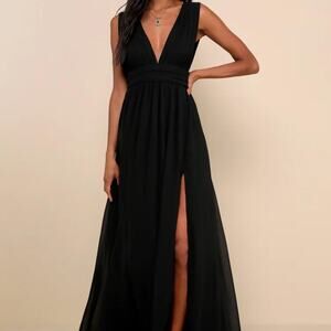 Lulus Black maxi chiffon dress